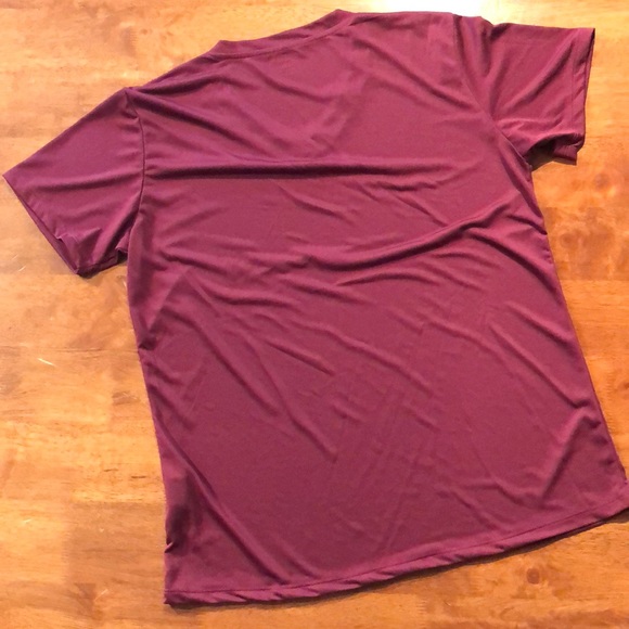 Reebok T-shirt NWOT - Picture 3 of 3